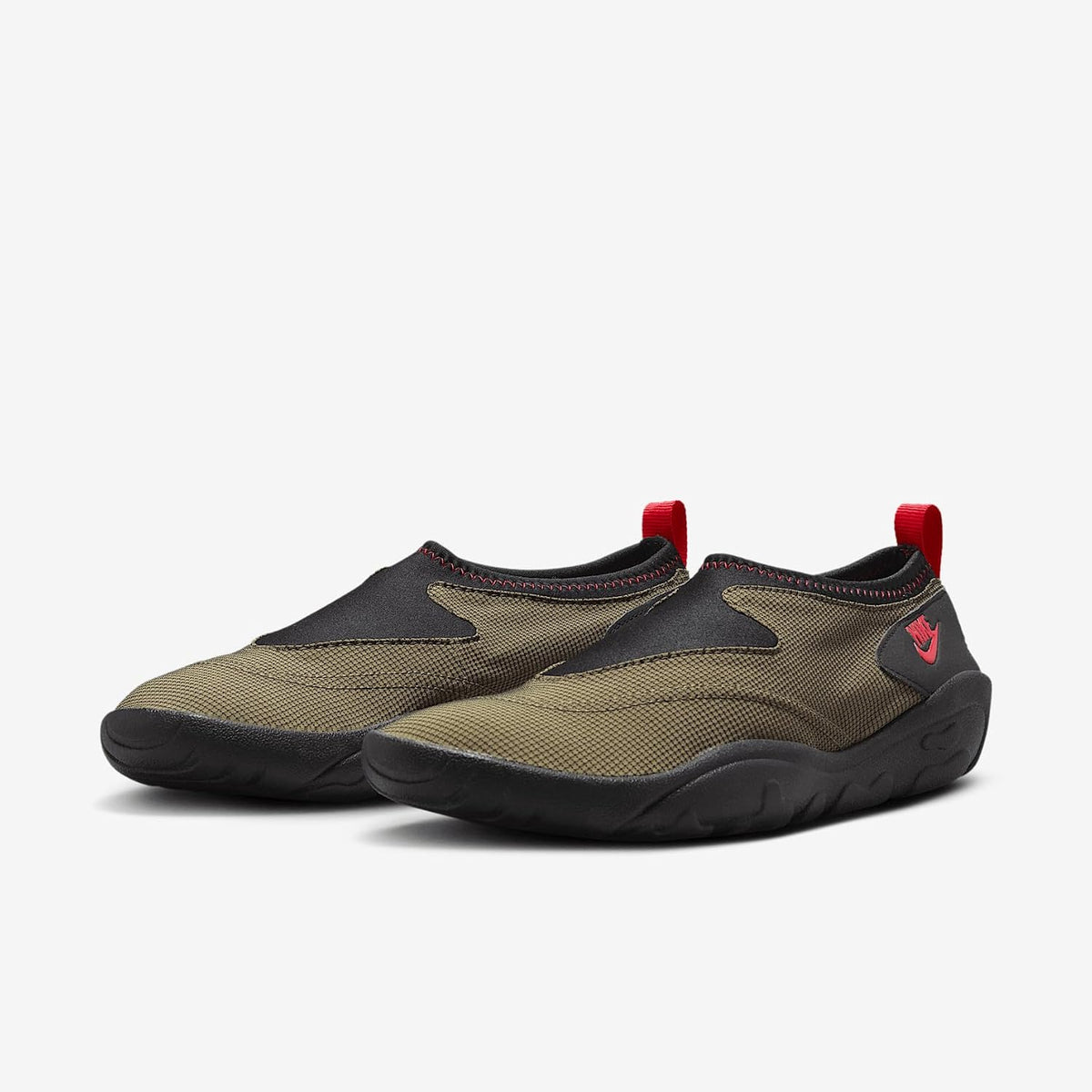 Nike Aqua Turf Slip-ON Shoes, MEDOLIVEUNIVRED-Black