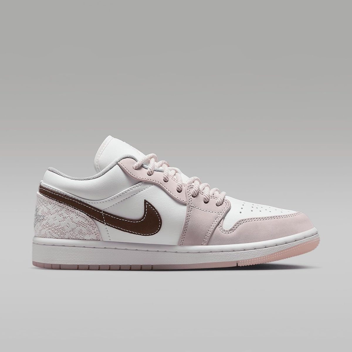 Air Jordan 1 Low Shoes