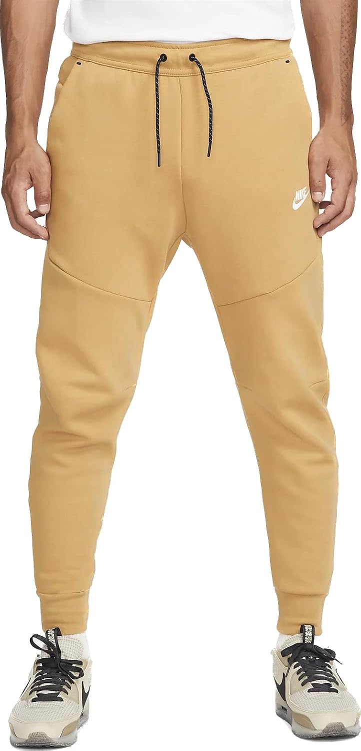Nike Sportswear Tech Fleece Joggers Slim fit for a Tailored Feel, Perfect for Everyday wear