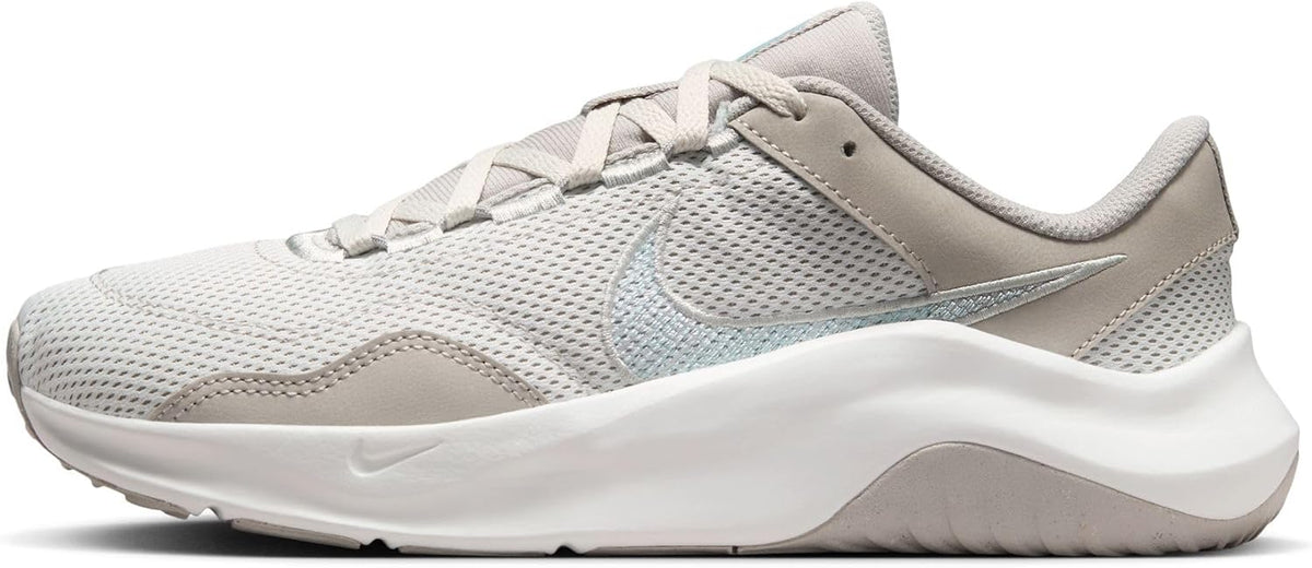 Nike W Legend Essential 3 Nn Training Shoes