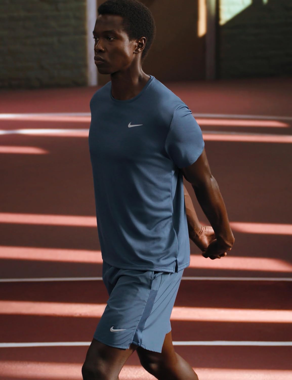 Nike Miler Dri-FIT UV Short-Sleeve Running Top