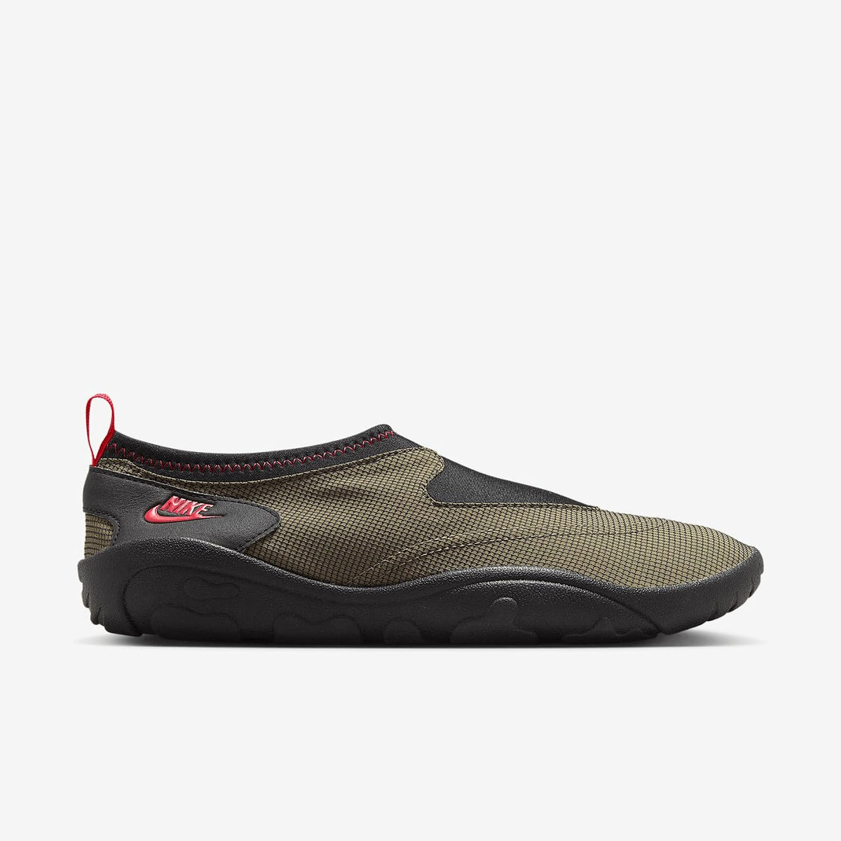 Nike Aqua Turf Slip-ON Shoes, MEDOLIVEUNIVRED-Black