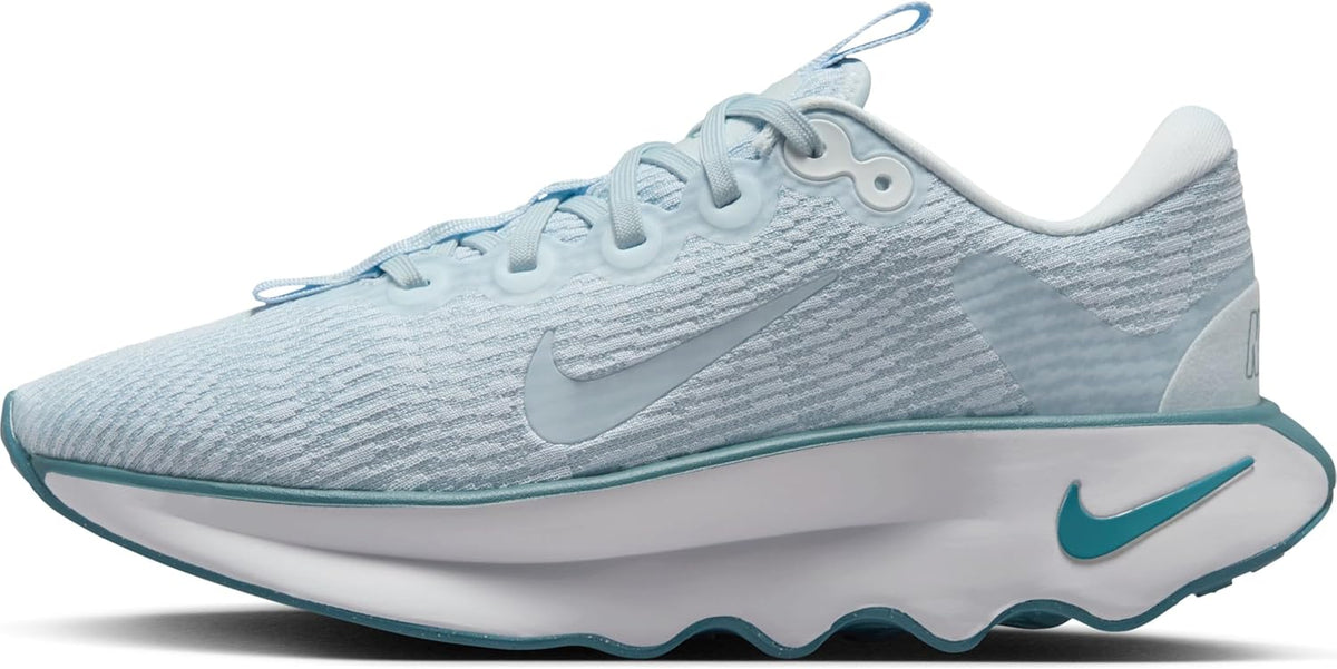 Nike Motiva Walking-Schuh shoesWomen, Tint Blue Light Blue Light Armory Blue