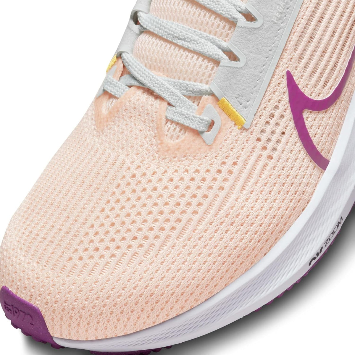 Nike Gymnastics Shoes Sneaker, Guava Ice Vivid Purple Amber Brown