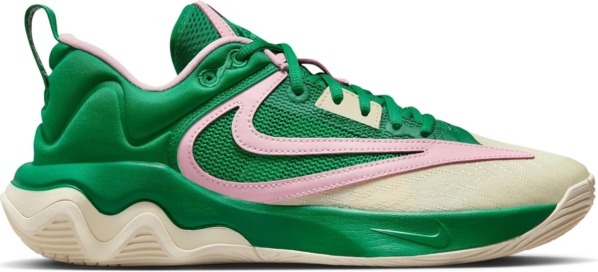Nike Giannis Immortality 3, Three Quarters Tall Man, Malachite Malachite Med Soft Pink