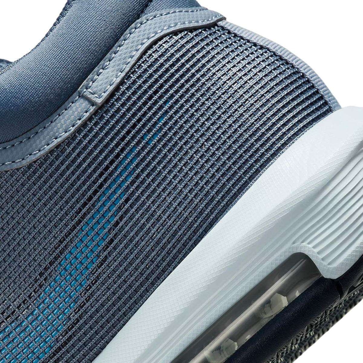 Nike Lebron Witness VIII Basketball Shoes