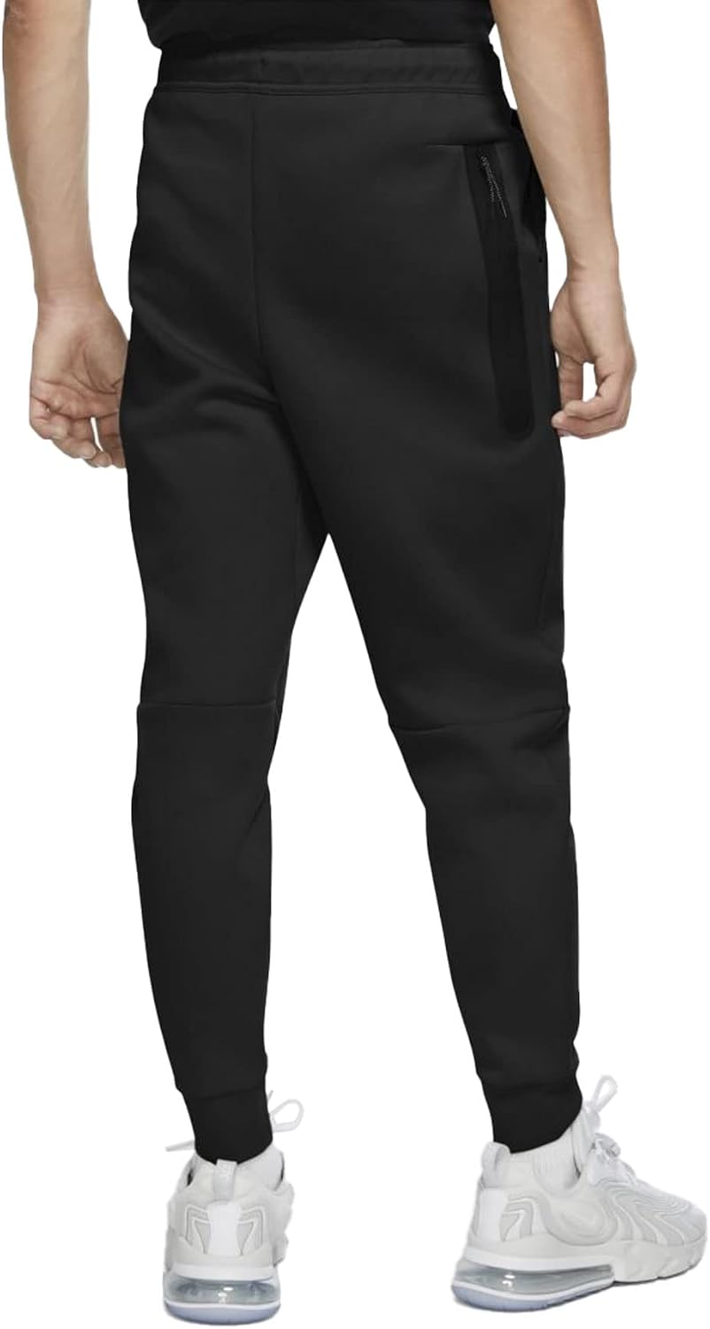 Nike Sportswear Tech Fleece Joggers Slim fit for a Tailored Feel, Perfect for Everyday wear