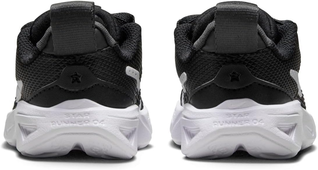 Nike Star Runner 4 Older Running Shoes, Black / White / Anthracite