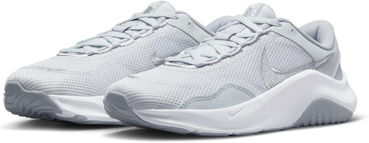 Nike W Legend Essential 3 Nn Running Shoe, Pure Platinum/Metallic Silver-White, 6 Uk (8.5 Us)