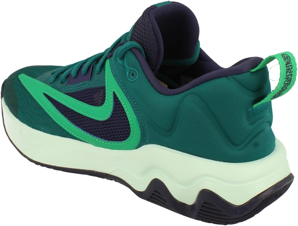 Nike - Three-Quarter Sneaker