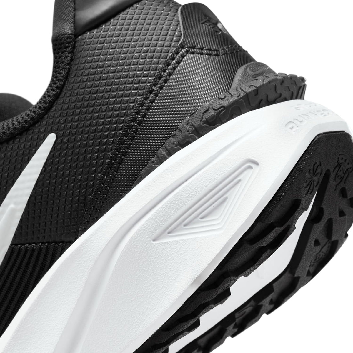 Nike Star Runner 4 (Black/White-Anthracite)