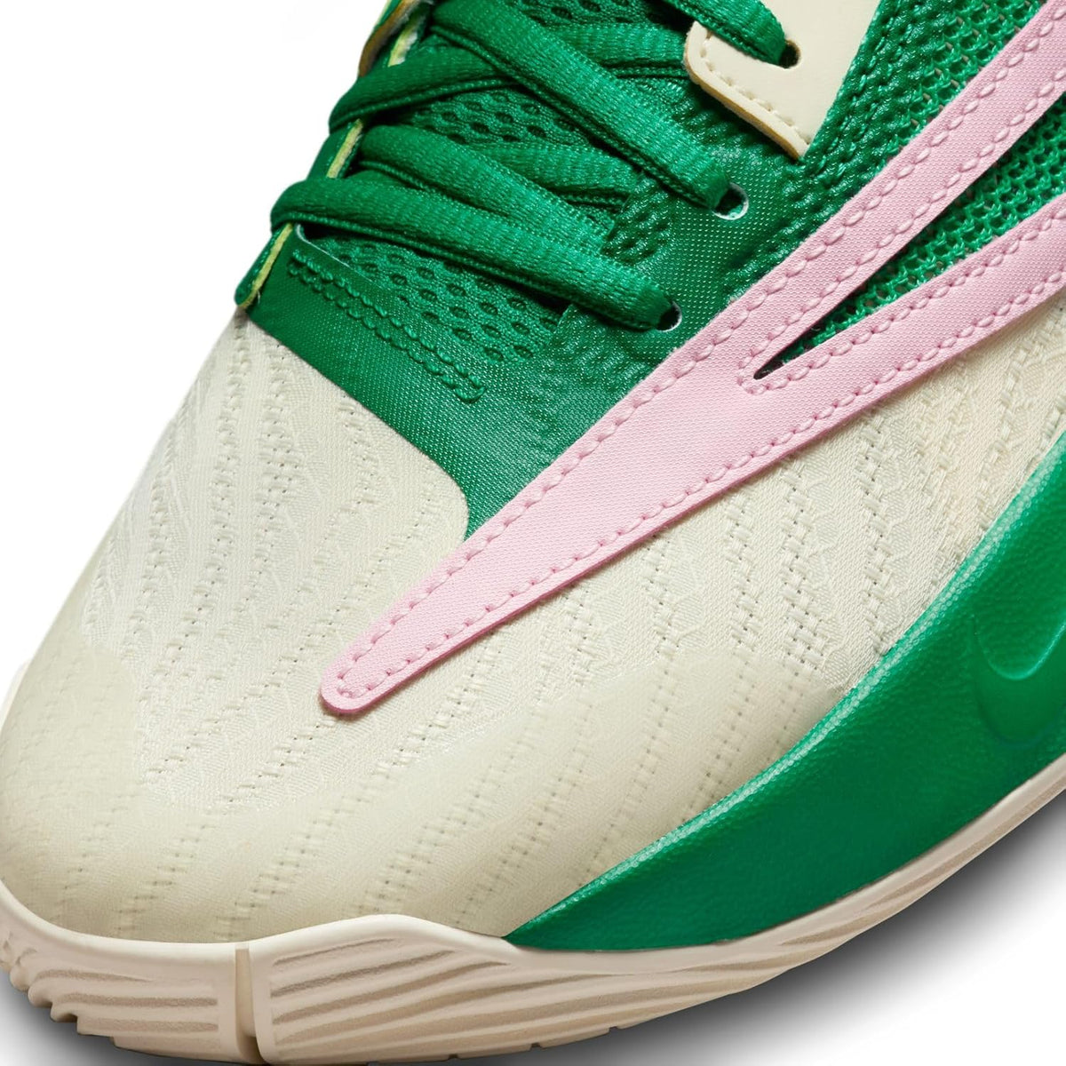 Nike Giannis Immortality 3, Three Quarters Tall Man, Malachite Malachite Med Soft Pink